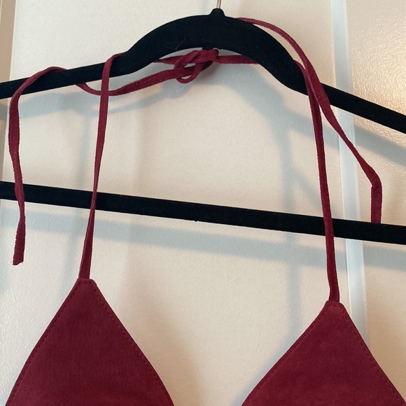 ✨ANY 2 FOR 15 ANY 3 FOR 20✨ Forever21 Suede Bikini Top - Picture 7 of 9